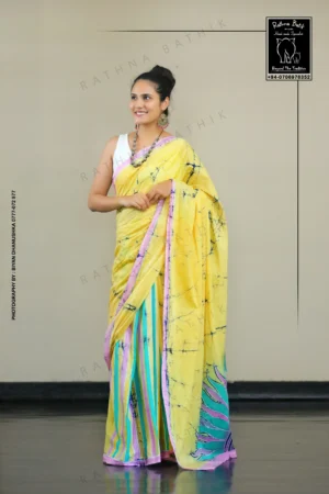 5DIV5830 Batik Saree
