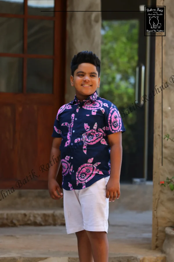 5DIV3963 Indigo Ocean Turtle Shirt