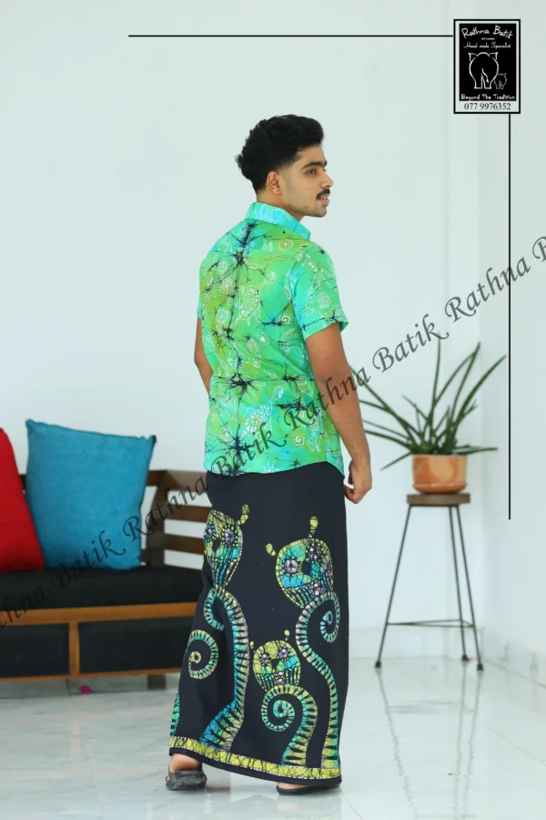 5DIV4184 copy Lime & Turquoise Ocean Turtle Batik Shirt