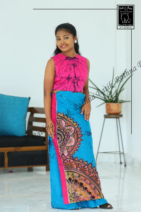 5DIV4187 copy Majestic Bloom Batik Lungi