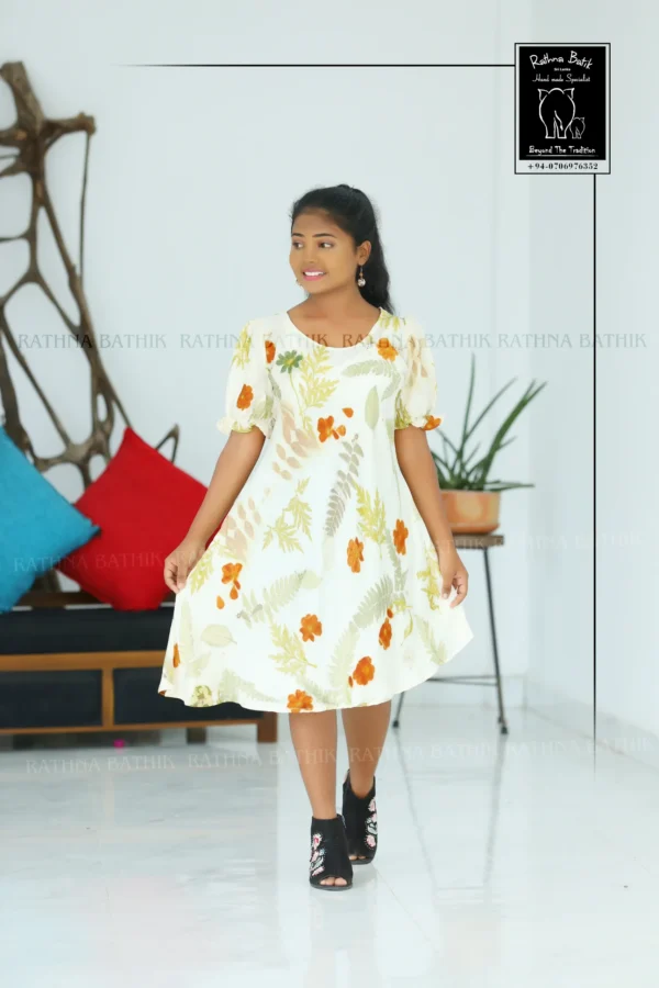 5DIV4387 Foliage and flower botanical pure silk frock