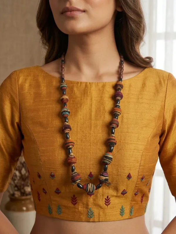 N9007 Hand Made Batik Beads Necklace